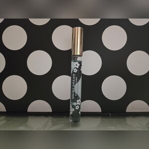 ✨️MJ Daisy Dream EDT Rollerball✨️